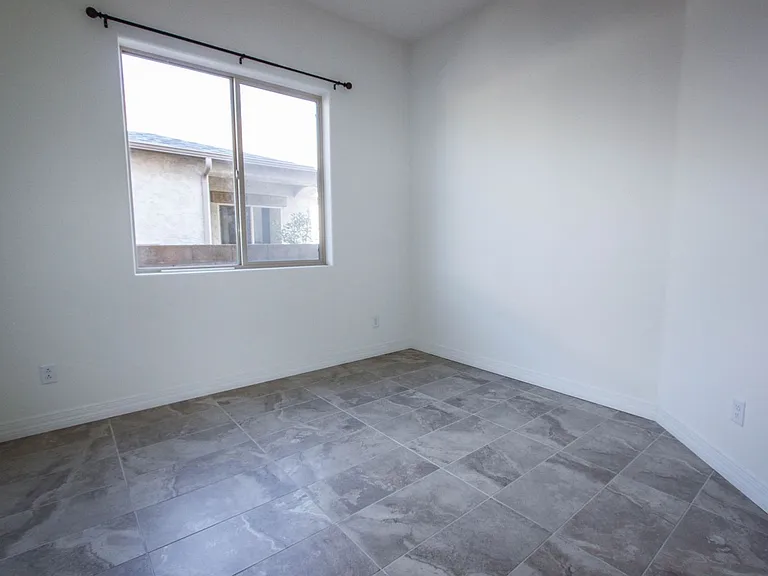 6188 E Oliver Ave — Photo 13