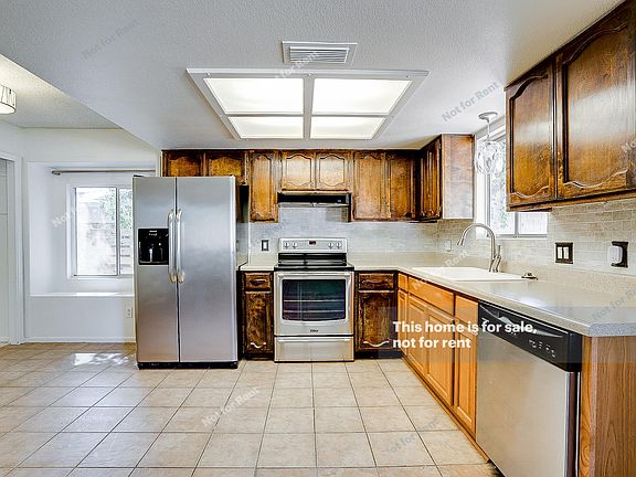 2nd image of 3108 E Enid Ave