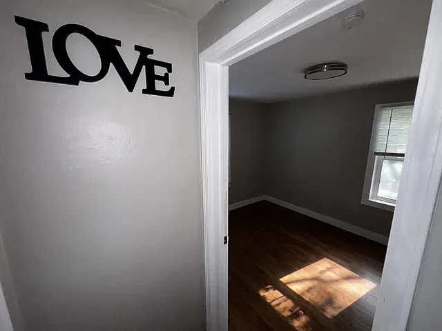 3 bed, 1423 sqft, $1,800 — Photo 4