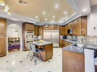 5420 Regal Peak Dr, Las Vegas, NV 89118