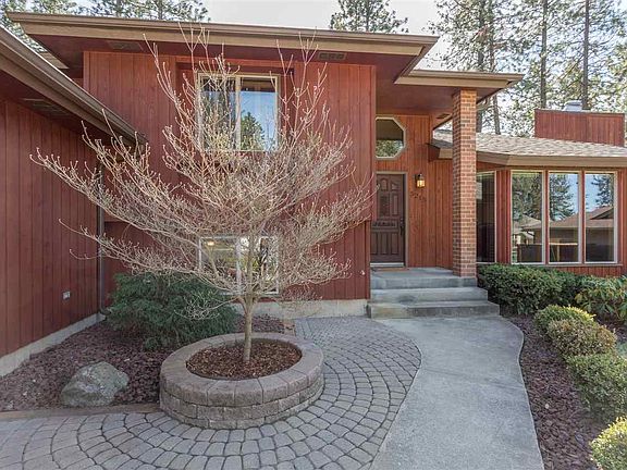 2nd image of 5215 W Orangewood Ct