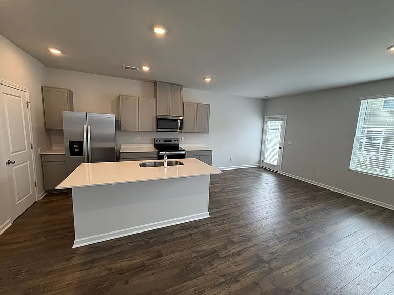 4913 Mowbray Way — Photo 13