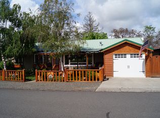 409 NE Court St, Dufur, OR 97021
