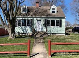 24 Victory Ct, Norwalk, CT 06855