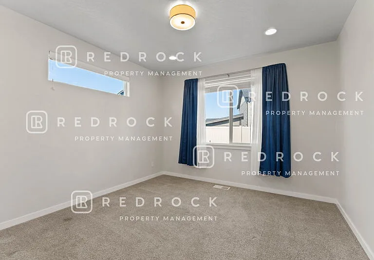 1725 N Meyers Ct — Photo 14