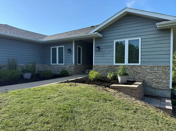 22630 Grenoble Ave, Sioux City, IA 51108