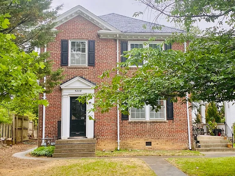 4208 Fitzhugh Avenue — Photo 1