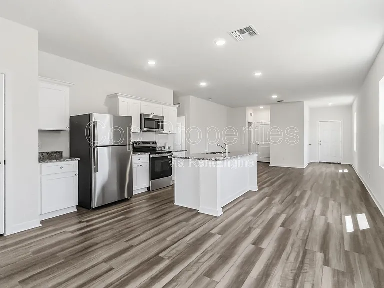 10219 Pine River Dr — Photo 13