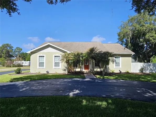 1401 Lindsey Rd, Plant City, FL 33566