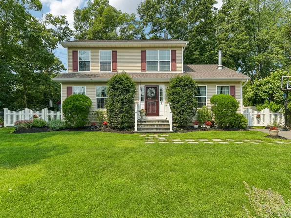 330 Harrison Avenue, Miller Place, NY 11764