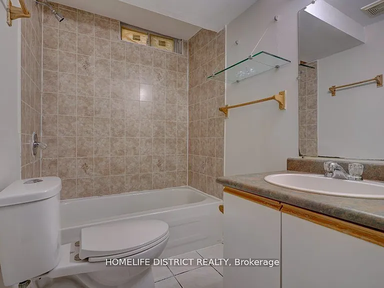 1861 Bainbridge Dr — Photo 8