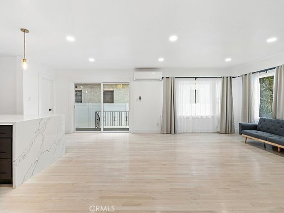 5th image of 1148 Locust Ave