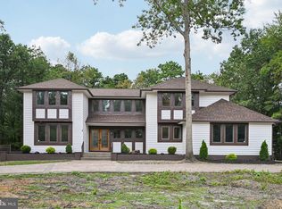 3 N Country Lakes Dr, Marlton, NJ 08053