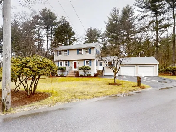 200 Cart Path Rd, Tewksbury, MA 01876