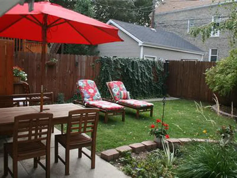 3238 N Hoyne Ave #1 — Photo 1