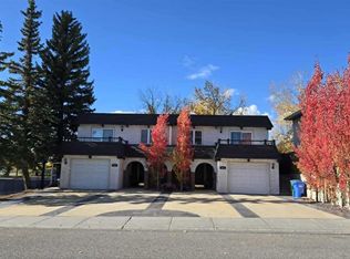 5801/5803 Dalgleish Rd NW, Calgary, AB T3A1K4