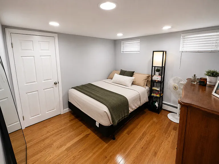 152 L St #1 — Photo 9