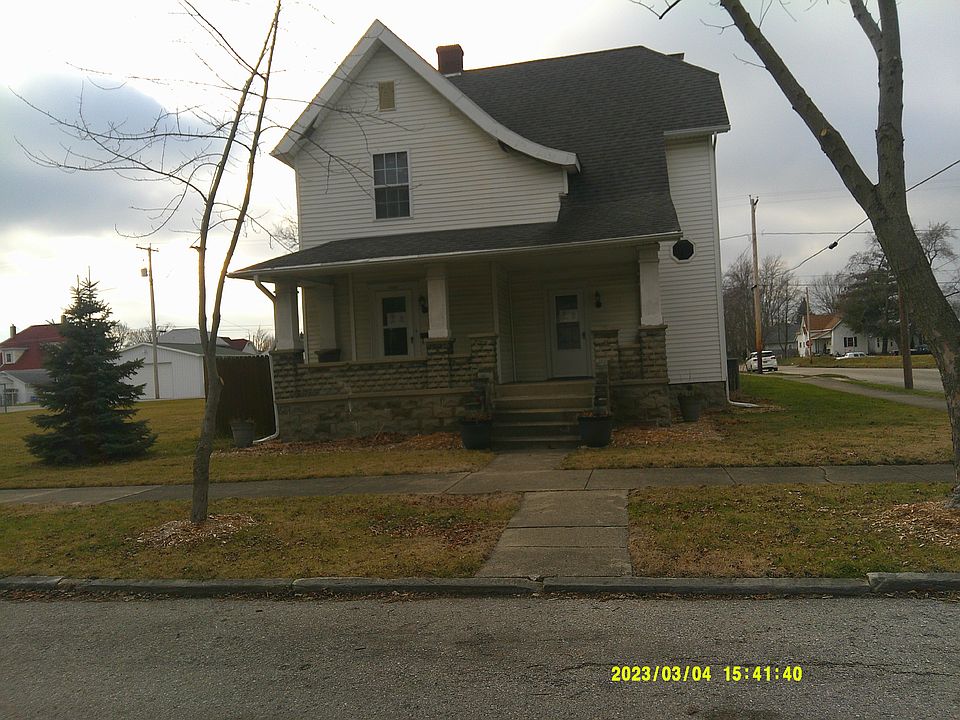 Located at corner of F Street and 1st Stree