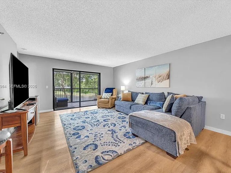 2240 N Cypress Bend Dr #204 — Photo 6