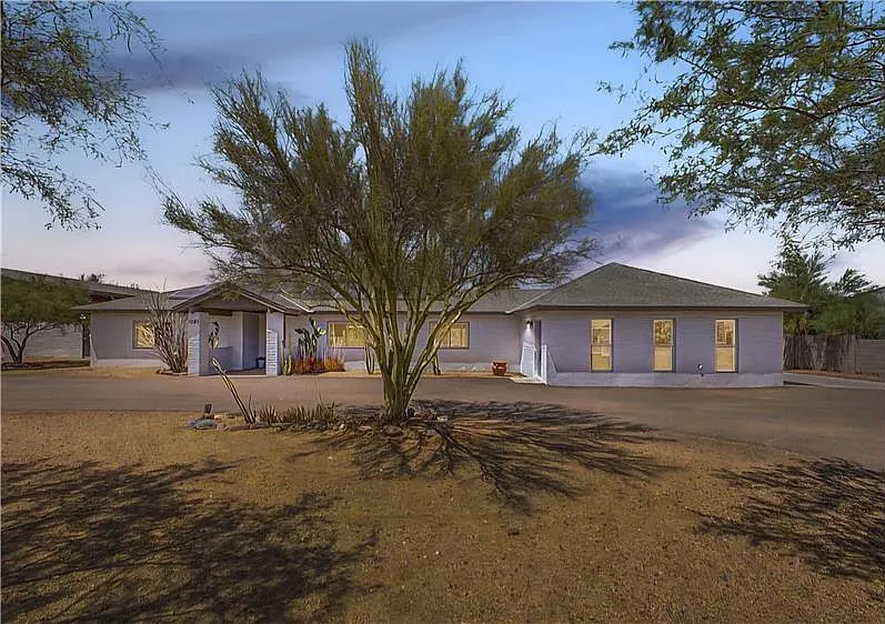 5 bed, 3145 sqft, $4,250 — Photo 1