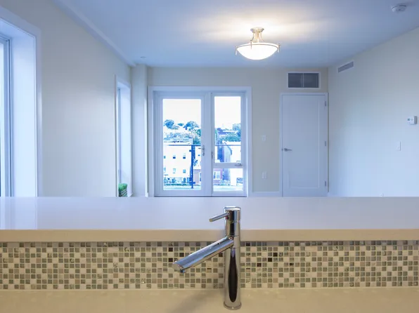 23-88 31st Street image 12 of 17