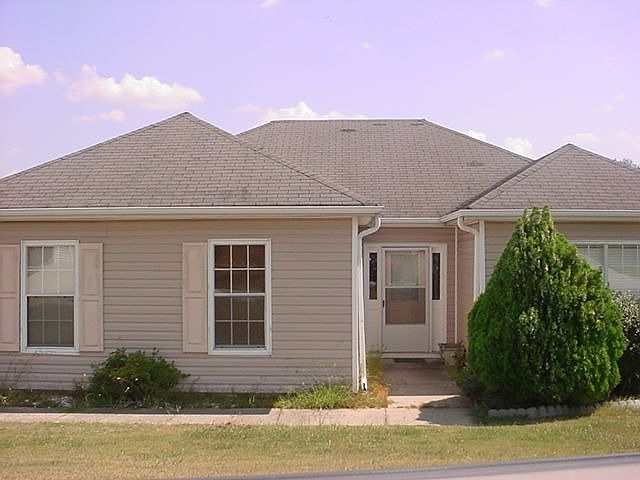 2nd image of 5892 Green Meadow Way