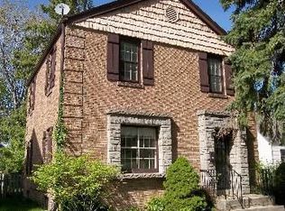 7622 Livingston Ave, Wauwatosa, WI 53213