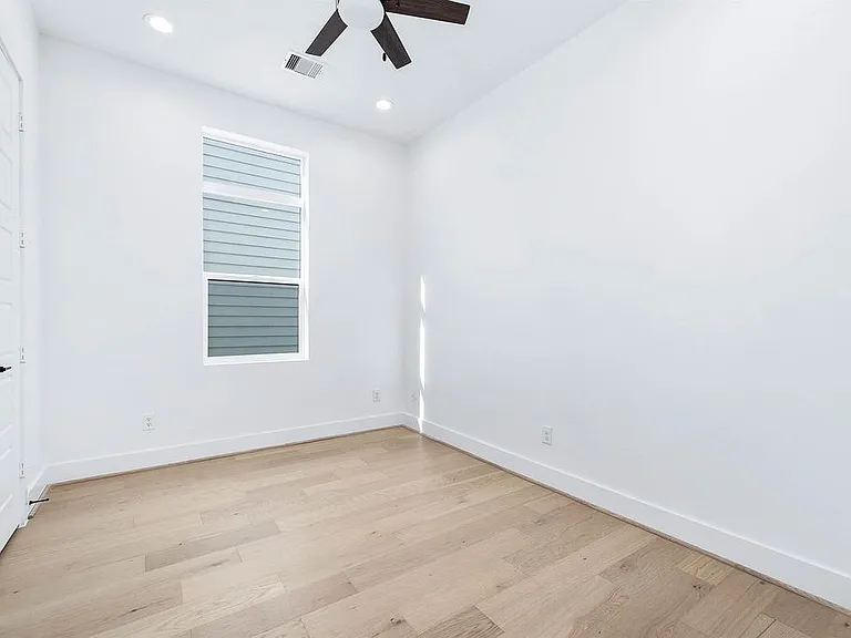 3805 Coyle St — Photo 13