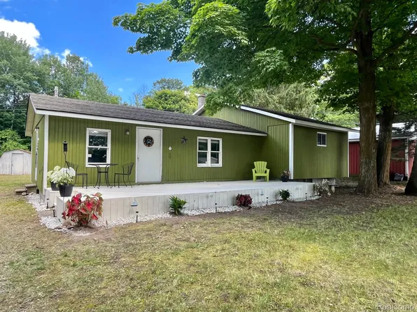 14027 Parallel Ave, Alpena, MI 49707