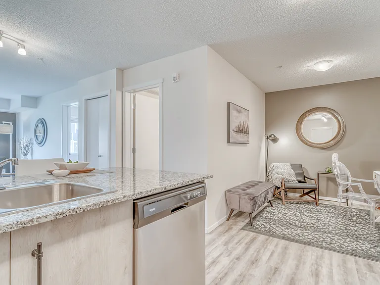 25 Clydesdale Ave — Photo 35