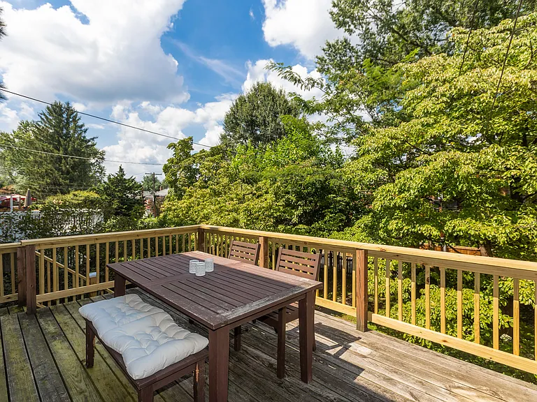 138 Murdock Rd — Photo 15