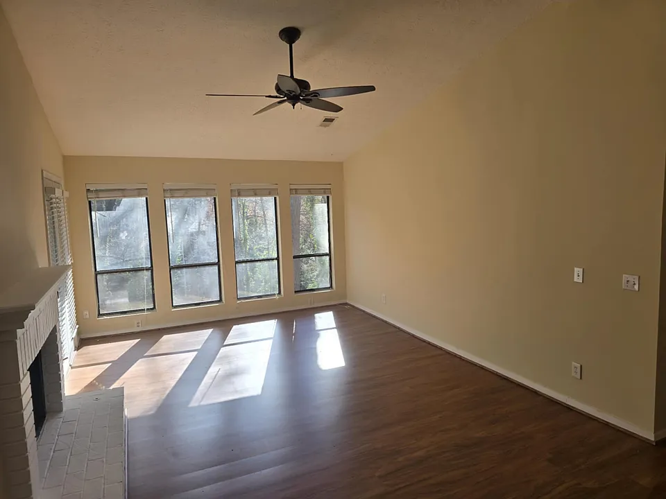 329 Warm Springs Cir