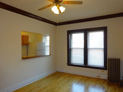 3rd image of 14 Oak Grove St APT 104
