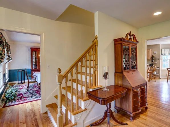 317 Hayfield Dr, Lynchburg, VA 24503