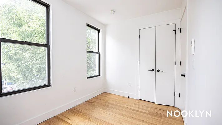 Rented by Nooklyn NYC LLC | media 30