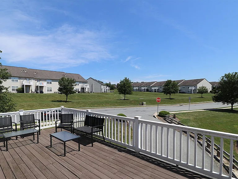 Buttonwood Gardens Apartments — Photo 4