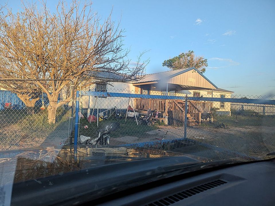 1st image of 1521 N Titus Ave