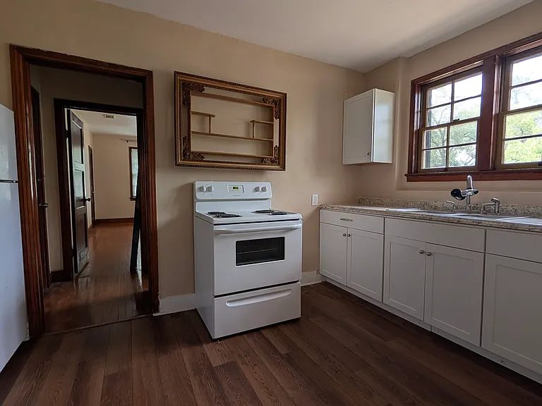 1232 Ingleside Ave #4 — Photo 4