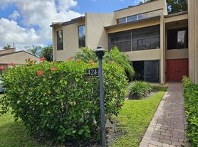6424 Pumpkin Seed Cir, Boca Raton, FL
