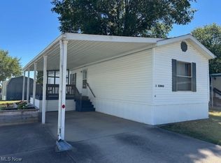 21 Redwood Dr, Beloit, OH