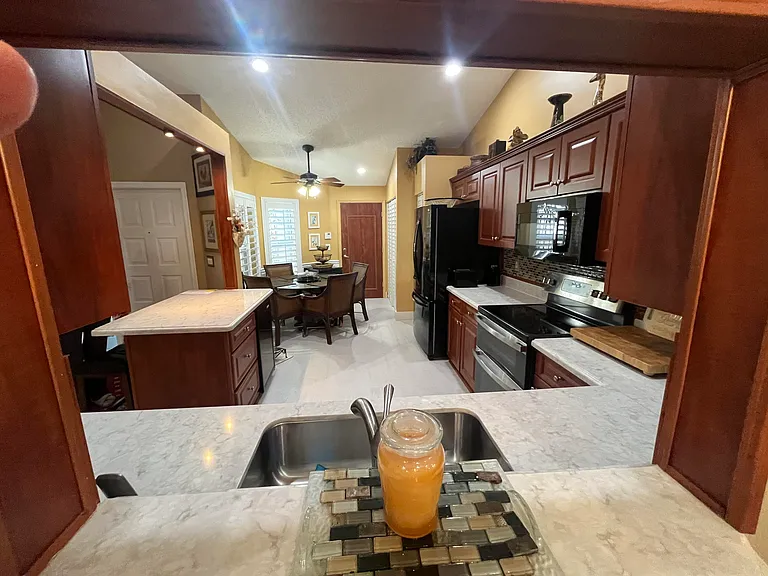 6108 Petunia Rd — Photo 8