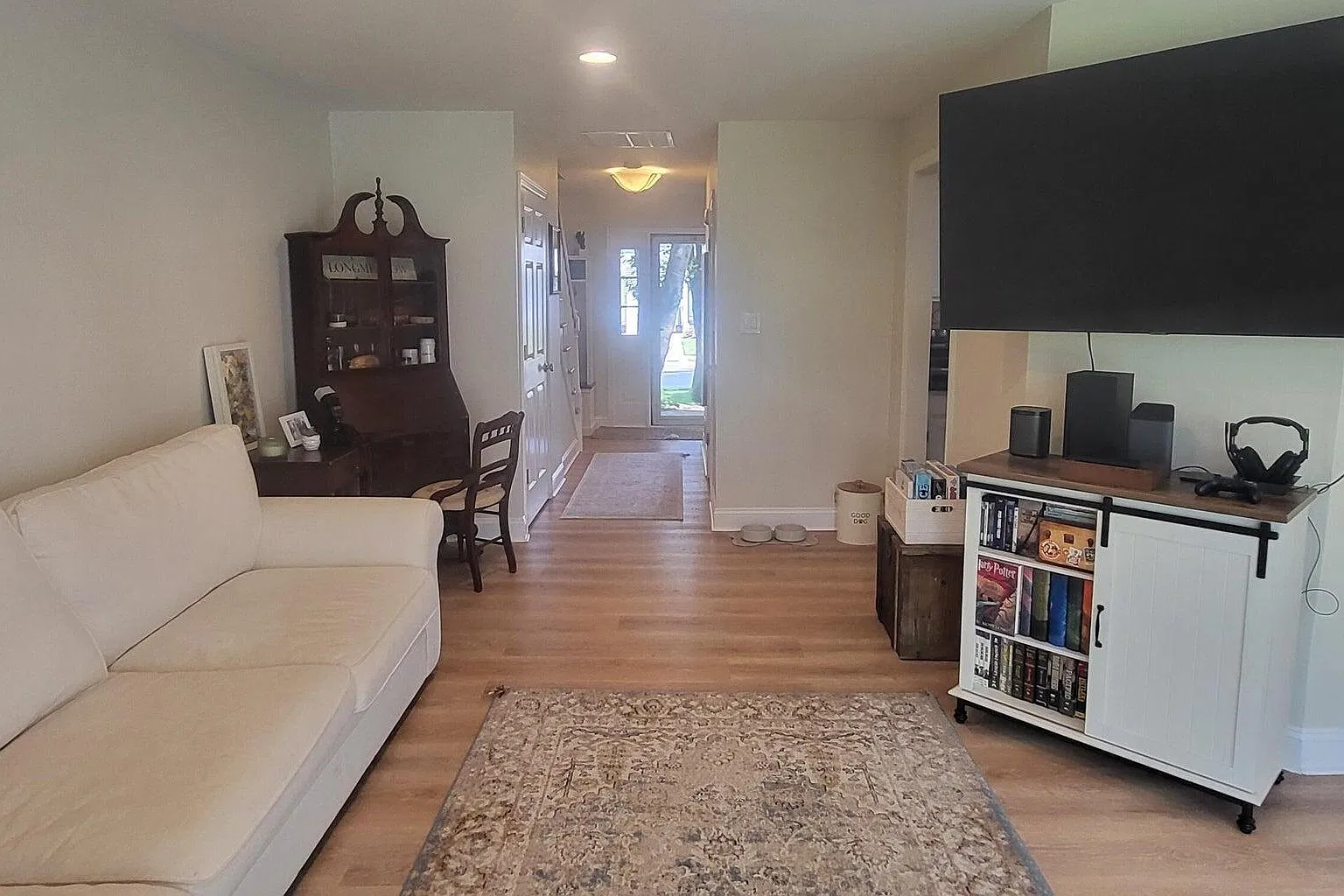 2 bed, 2.5 bath, 1298 sqft, $3,750 — Photo 4