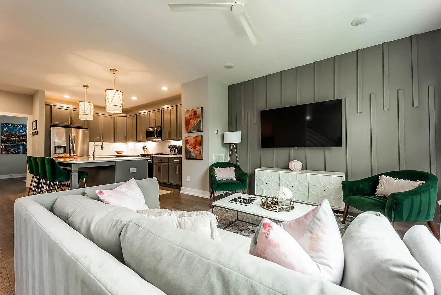 4 bed, 4.0 bath, 1722 sqft, $5,584 — Photo 1
