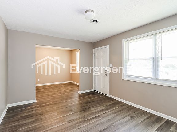 4th image of 4088 Briarwood Dr