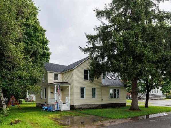 46 Riverside Dr, Carthage, NY 13619