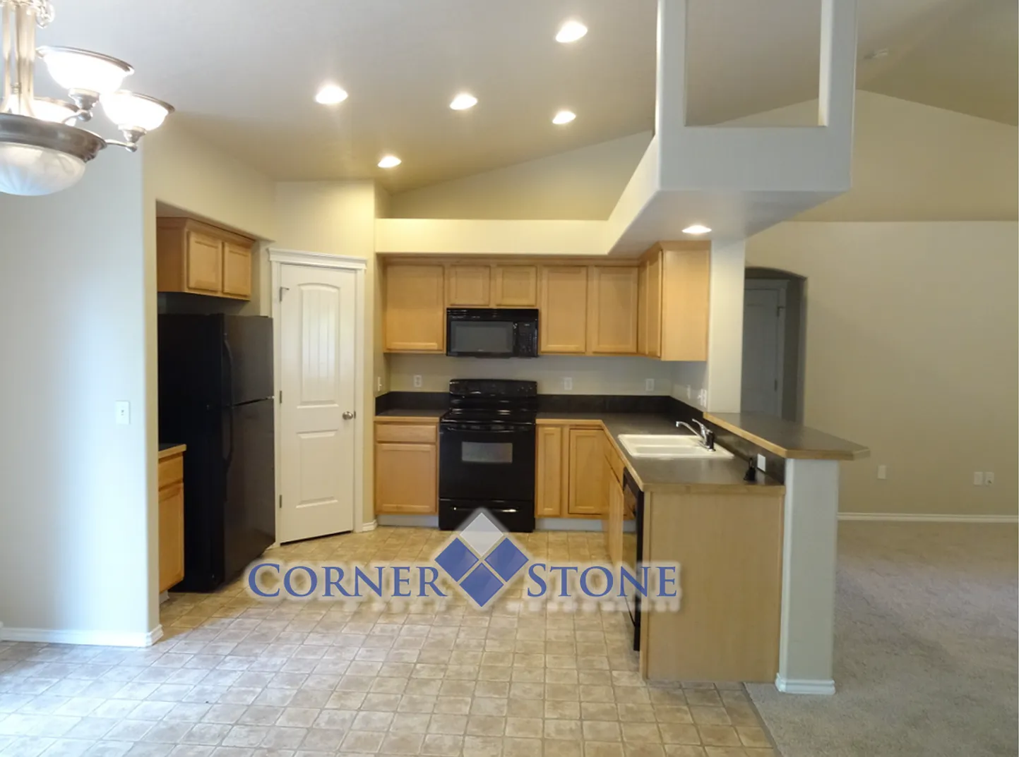 Wonderful Home with Bonus Space! — Photo 3