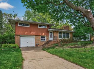 3104 Mildred Dr, Roseville, MN 55113