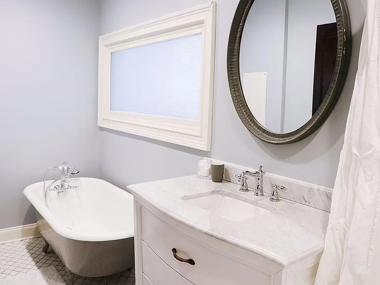 306 Stewart St — Photo 11