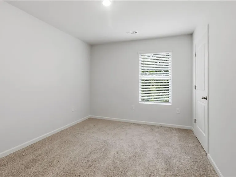 48 Berryville Dr — Photo 18