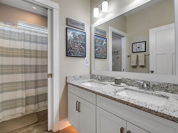 5th image of 2817 Sweet Ridge St